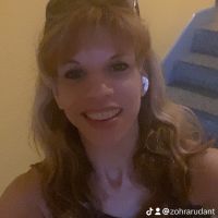 Infirmière à domicile à Toulouse - Zohra 